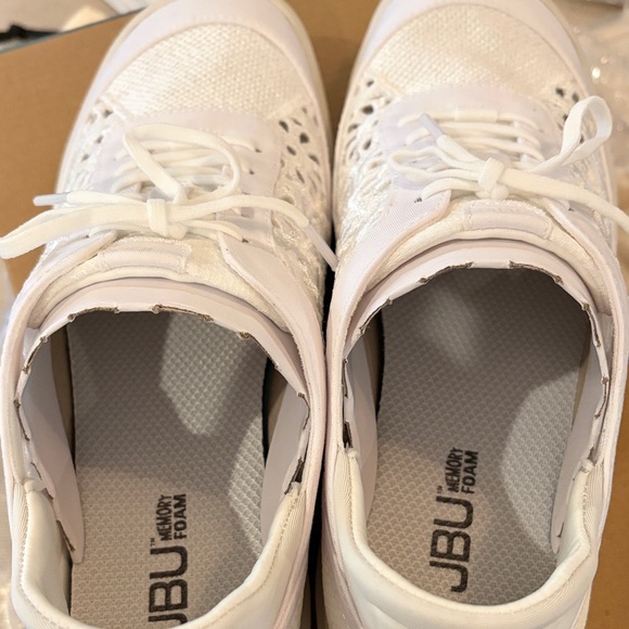 JBU White Solar Walker/NIB/8 - Picture 12 of 14